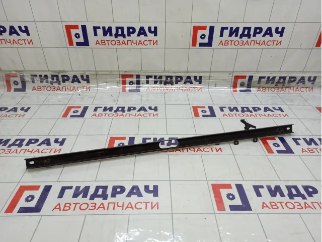 Кронштейн радиатора верхний Range Rover Evoque LR028303