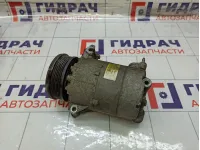 Компрессор системы кондиционирования Range Rover Evoque LR027784