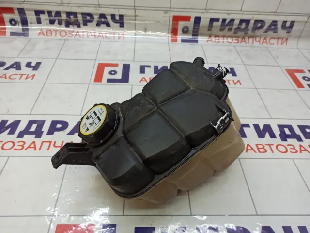 Бачок расширительный Range Rover Evoque LR024296