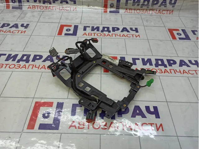 Кронштейн консоли Range Rover Evoque LR025857