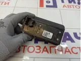 Кнопка открывания багажника Range Rover Evoque LR025942