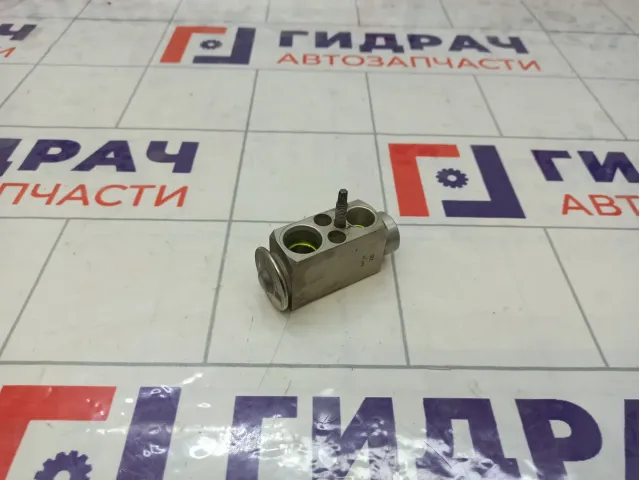 Клапан кондиционера Range Rover Evoque LR016631