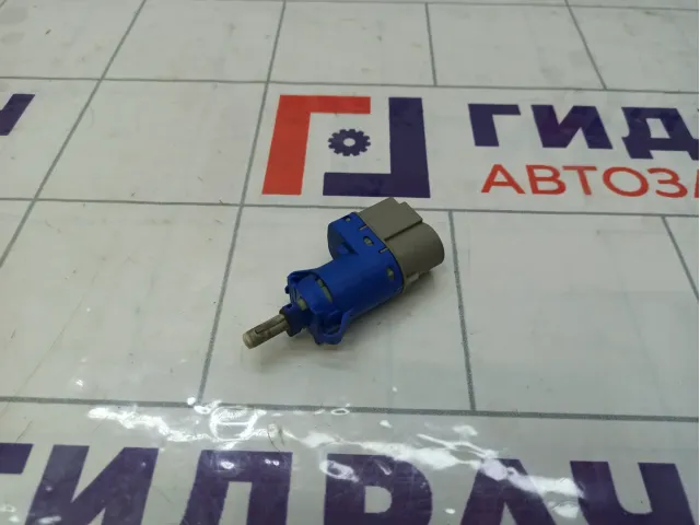 Датчик включения стоп сигнала Range Rover Evoque BJ329C872AA