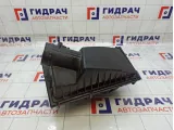Корпус воздушного фильтра правый Land Rover Range Rover Sport LR013710