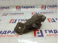Кронштейн двигателя правый Land Rover Range Rover Sport AH226037AA