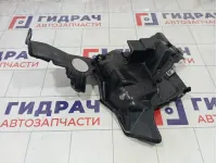 Пыльник двигателя левый Land Rover Range Rover Sport CPLA6D058