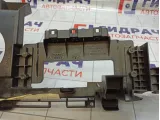 Кронштейн полки багажника правый Land Rover Range Rover Sport DK6214A390