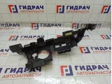 Кронштейн полки багажника правый Land Rover Range Rover Sport DK6214A390