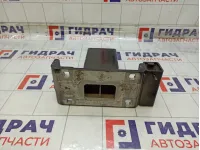 Кронштейн усилителя переднего бампера левый Land Rover Range Rover Sport CPLA103A33AC