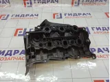 Крышка клапанная правая Land Rover Range Rover Sport 9X2Q9424FD