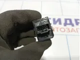 Кнопка аварийной сигнализации Land Rover Range Rover (L322) YUG500420