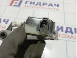 Активатор замка багажника нижний правый Land Rover Range Rover (L322) FUG500040