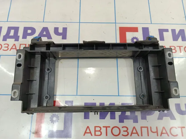 Кронштейн дисплея Land Rover Range Rover (L322) FGS500160