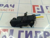 Клапан пневматический Land Rover Range Rover (L322) RVH500060