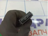 Кнопка открывания багажника Land Rover Range Rover (L322) YXL000010PUY