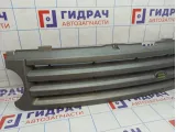 Решетка радиатора Land Rover Range Rover (L322) DHB500193LQV