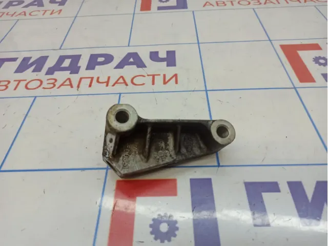 Кронштейн генератора Land Rover Range Rover (L322) YLU500351