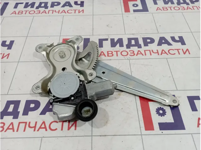 Стеклоподъемник электрический задний правый Lexus GS350 (L10) 69803-33050