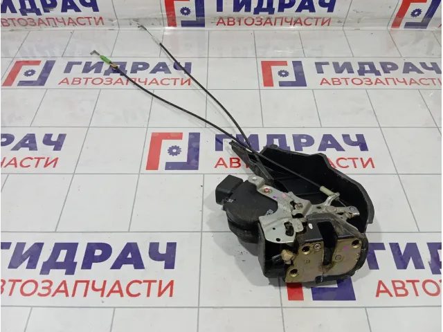 Замок двери задней правой Lexus IS 6933053021