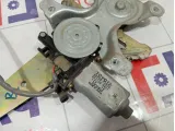 Стеклоподъемник электрический задний левый Lexus IS 6980453020