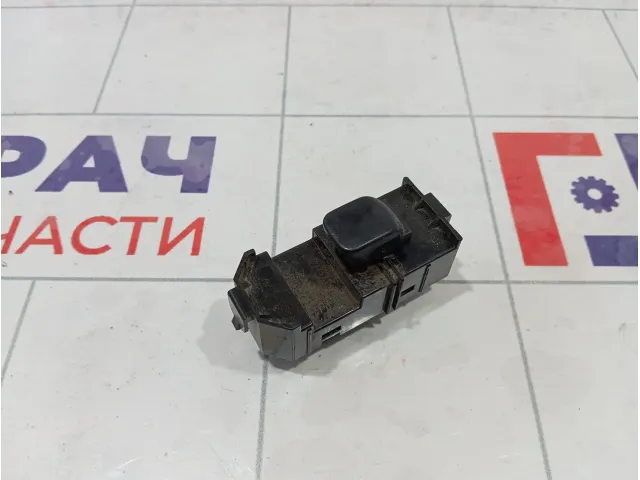 Кнопка стеклоподъемника Lexus IS 8403053010C0
