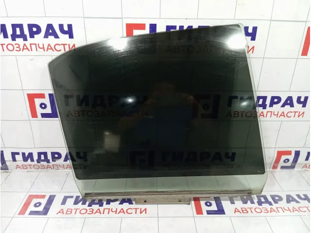 Стекло двери задней правой Lexus IS 6811353022