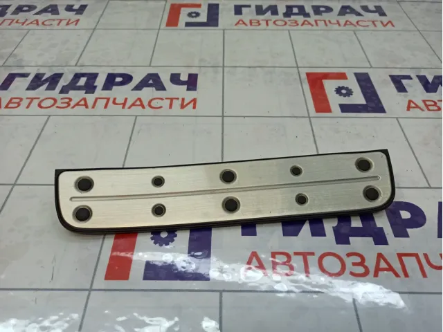 Накладка порога внутренняя задняя правая Lexus IS 6793053010