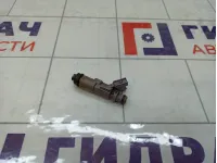 Форсунка инжекторная Lexus IS 2320970120