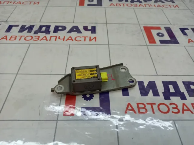 Датчик AIR BAG передний левый Lexus IS 8983053030