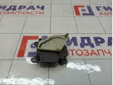Моторчик заслонки отопителя (печки) Lexus IS 0637007480