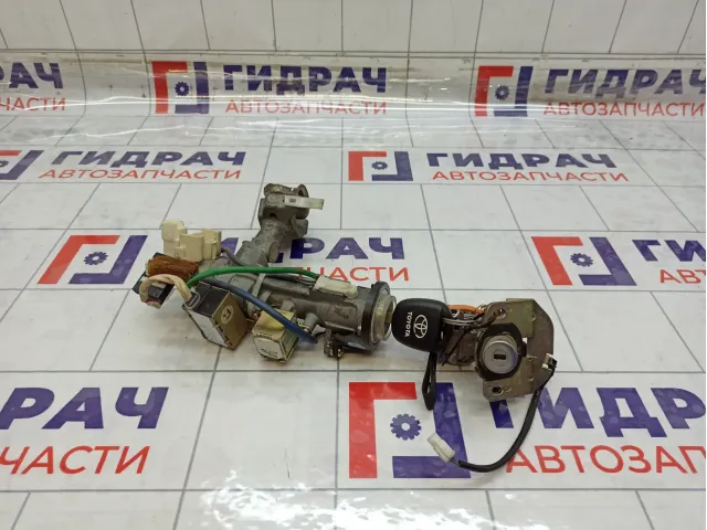 Замок зажигания Lexus IS