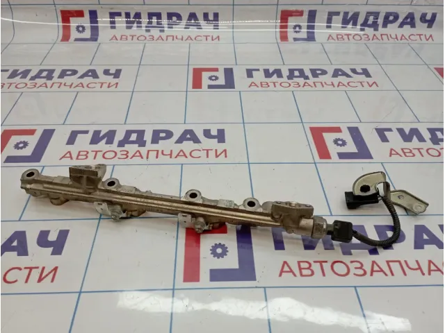 Рейка топливная правая Lexus IS250 (XE30) 23850-31020