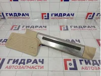 Накладка порога внутренняя задняя левая Lexus LX570 (J200) 67940-60020-A1