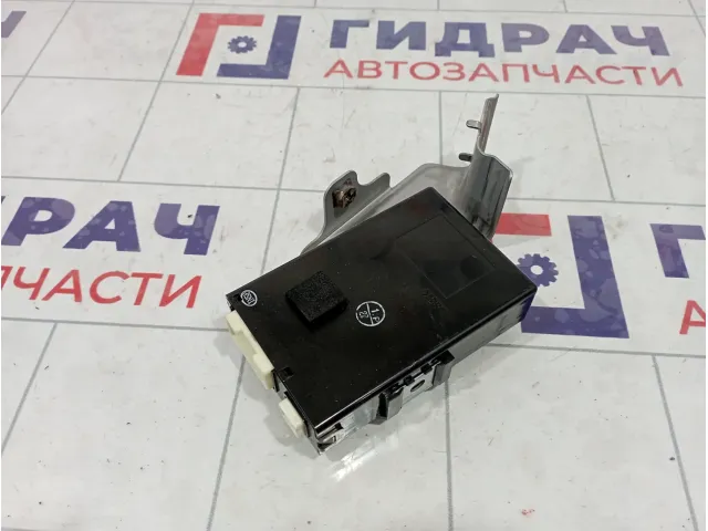 Блок электронный Lexus LX570 (J200) 89815-60130