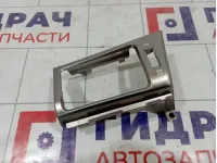 Накладка декоративная торпедо правая Lexus LX570 (J200)