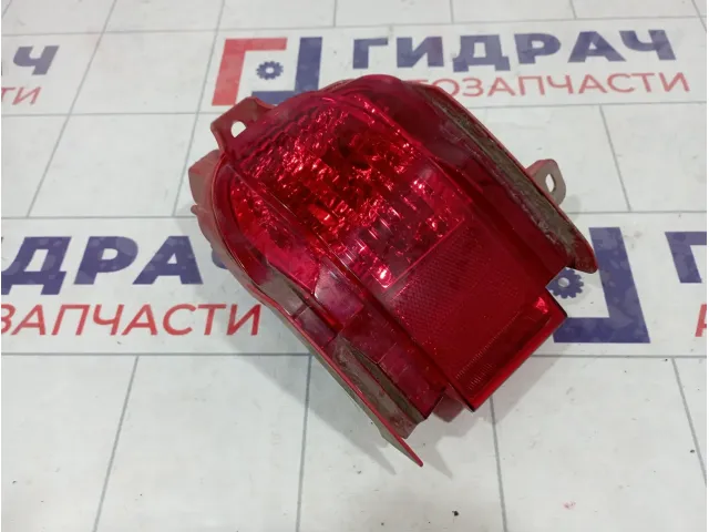 Фонарь задний в бампер правый Lexus LX570 (J200) 81457-60040