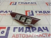 Накладка декоративная обшивки двери передней левой Lexus LX570 (J200) 74232-60720