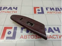 Накладка декоративная обшивки двери передней правой Lexus LX570 (J200) 74231-60760