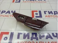 Накладка декоративная обшивки двери задней левой Lexus LX570 (J200) 74272-60300