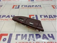 Накладка декоративная обшивки двери задней правой Lexus LX570 (J200) 74271-60300
