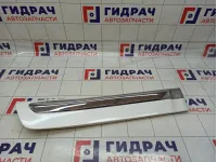 Накладка двери задней правой Lexus LX570 (J200) 75075-60100