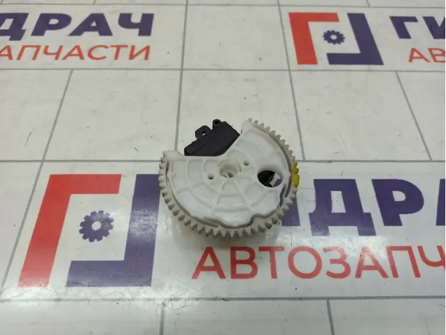 Моторчик заслонки отопителя Lexus LX570 (J200)