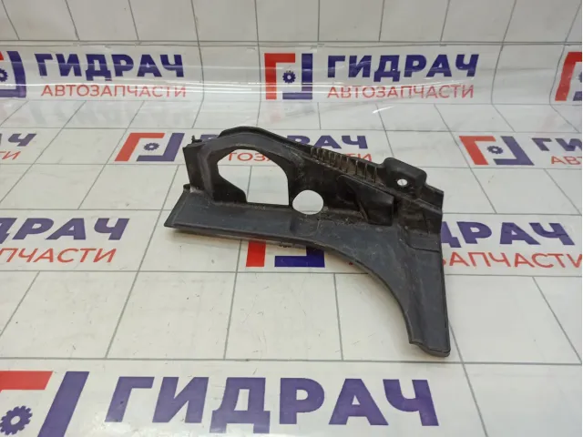 Обшивка багажника правая Lexus LX570 (J200) 64439-60011