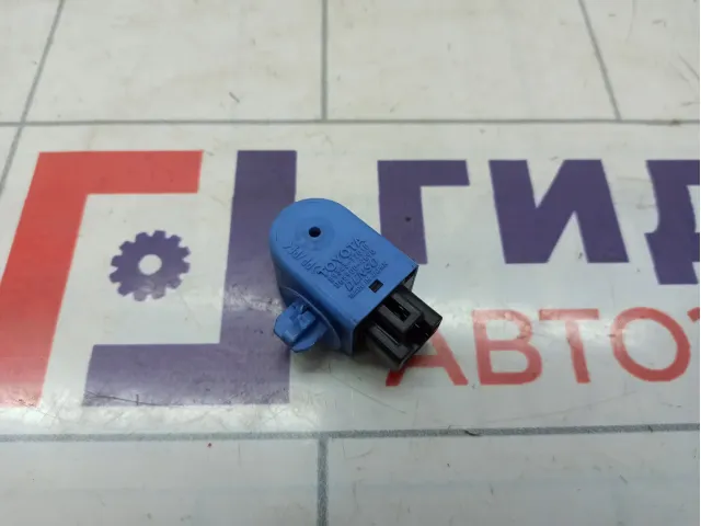 Реле Lexus LX570 (J200) 89343-72010