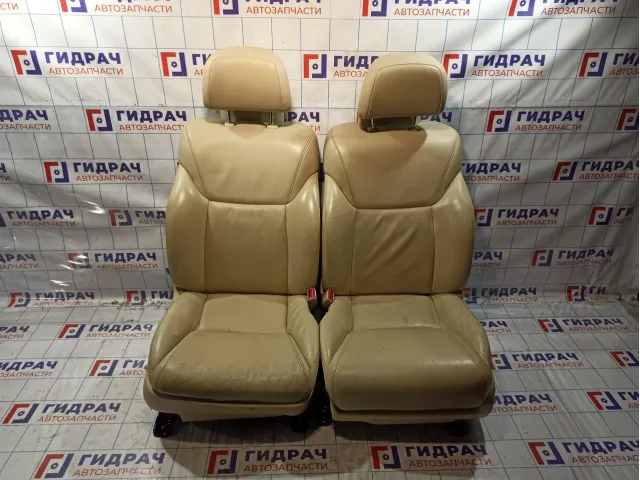 Комплект сидений Lexus LX570 (J200)