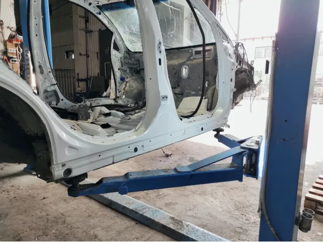 Порог со стойкой правый Lexus RX350 (AL10)