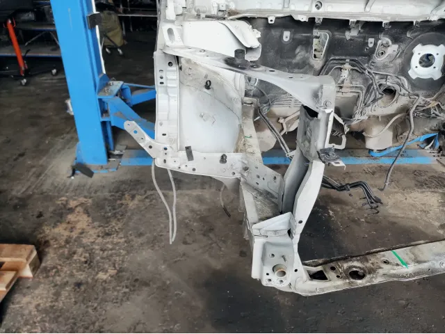 Элемент передней панели правый Lexus RX350 (AL10)