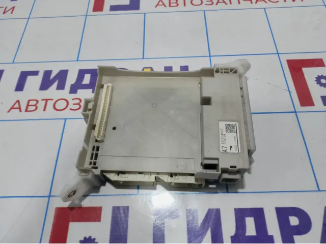 Блок предохранителей Lexus RX270 (AL10) 82730-48A20