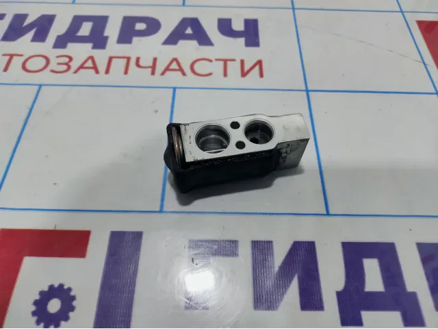 Клапан кондиционера Lexus RX270 (AL10) 88515-33020
