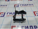 Кронштейн кондиционера Lexus RX270 (AL10) 12502-36010